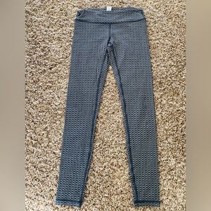 Ivivva Girls Leggings (black and white)